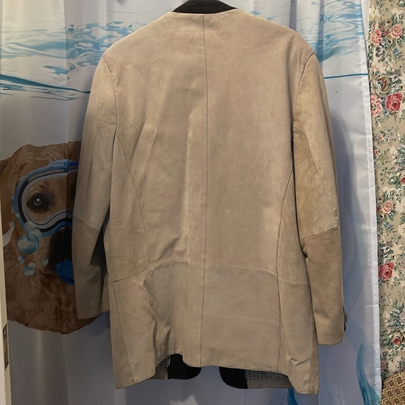 Bavarian suede coat bought in Germany - Picture 13 of 16